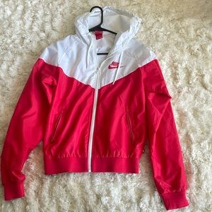 nike windbreaker